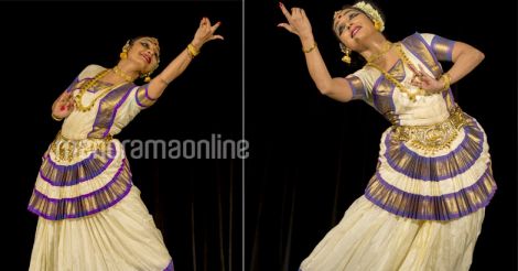 mohiniyattam2 mohiniyattam2