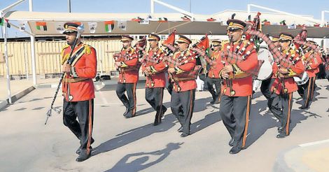 dub-police-parade-3-col dub-police-parade-3-col