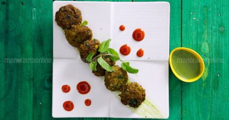 MINCED-MUTTON-VADA