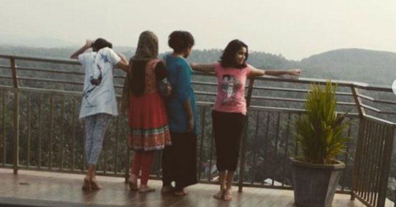 anikha-travel-pic2 anikha-travel-pic2