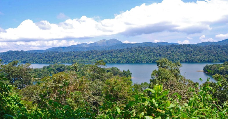 ഷോളയാർ-ജലാശയം ഷോളയാർ-ജലാശയം
