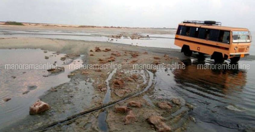 van-enroute-to-dhanushkodi-via-oceanbed