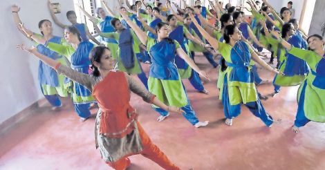 Priya-dance-class.jpg.image.784.410