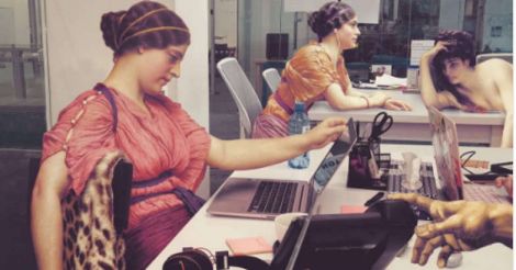 ladies-in-modern-office