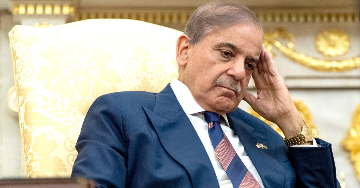 ക്രിക്കറ്റിൽ രാഷ്ട്രീയം പാടില്ല, അതുകൊണ്ട് ഇന്ത്യയ്ക്കെതിരെ കളിക്കില്ലെന്ന് പാക്ക് പ്രധാനമന്ത്രി; അതിന്റെ ആവശ്യമില്ലെന്ന് ബംഗ്ലദേശ്