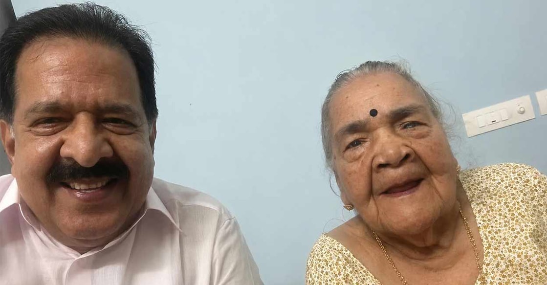 ജീവിതത്തിലെ നിർണായക നിമിഷങ്ങളിലൂടെ കടന്നു പോകുമ്പോഴൊക്കെ അമ്മ ...
