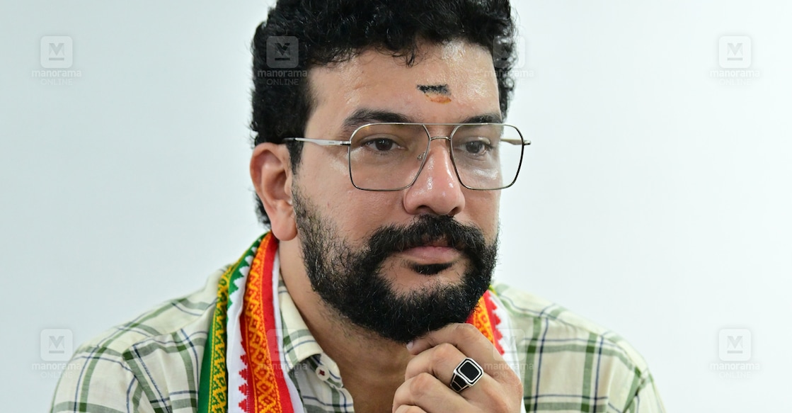യുഡിഎഫ് കോട്ട കാത്ത് രമേഷ് പിഷാരടി; പാലക്കാട്ടെ ജനങ്ങൾക്ക് നന്ദി പറഞ്ഞ് ...