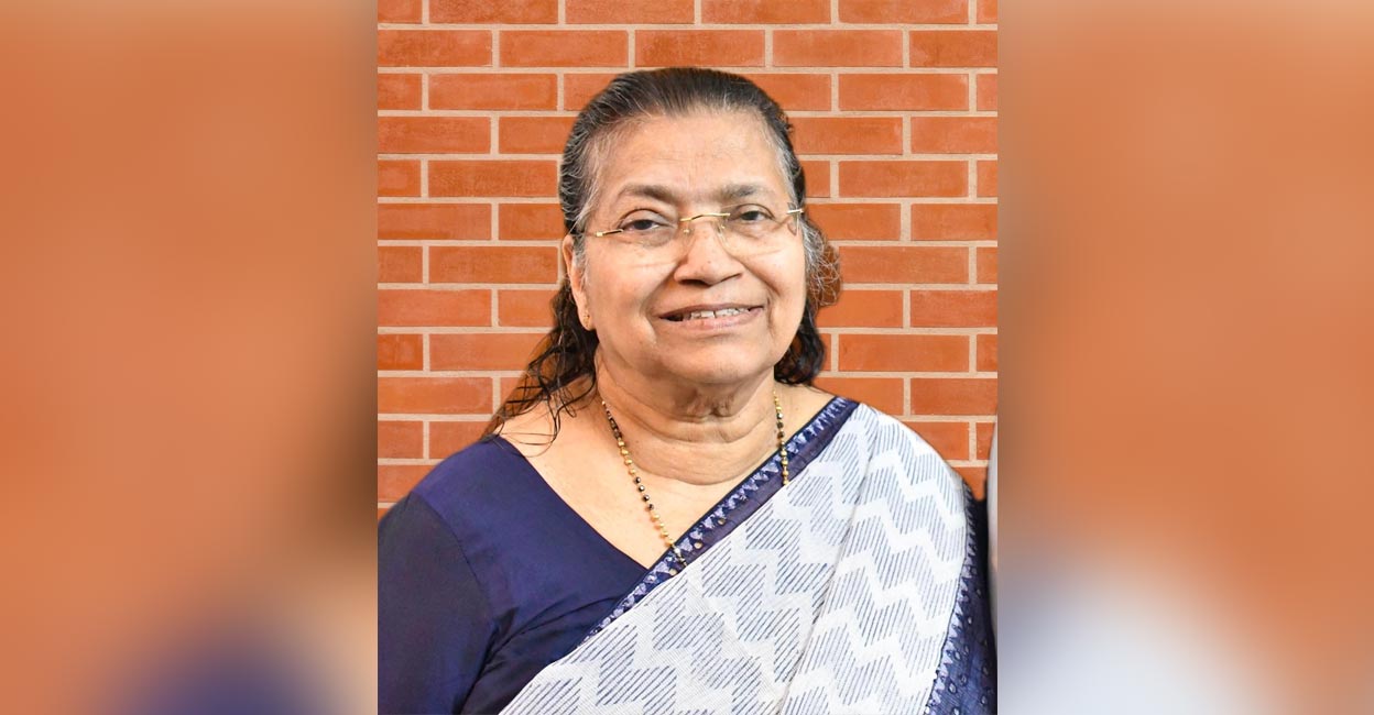 വൽസ കൊച്ചമ്മ അന്തരിച്ചു