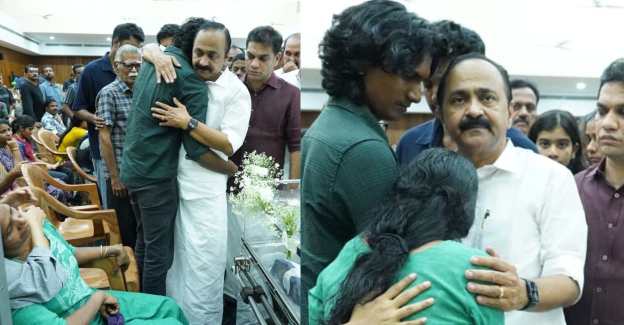 സലിമിന്റെ ഭാര്യ സുനിതയെ ആശ്വസിപ്പിക്കുന്നതിനിടെ വിങ്ങിപ്പൊട്ടി മുഖ്യമന്ത്രി | Salim Kumar death | Kerala CM V.D. Satheesan emotional | Salim Kumar funeral