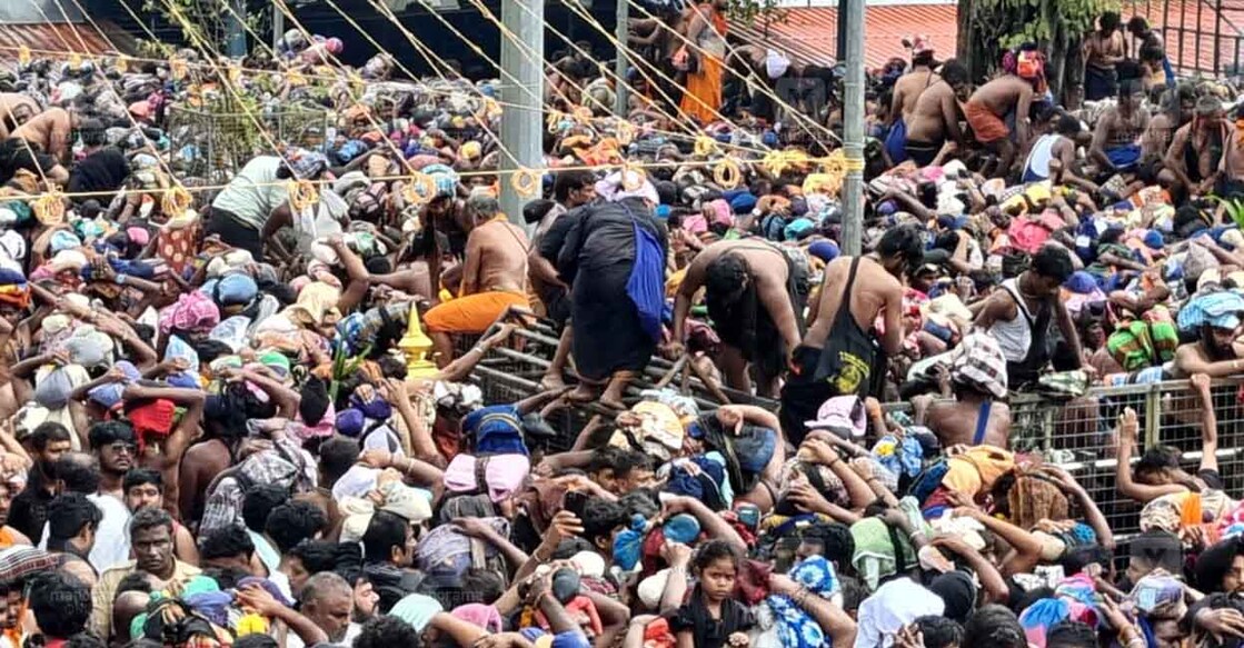 ശബരിമലയിൽ പതിനെട്ടാംപടി കയറ്റം താളംതെറ്റി, ദർശനം കിട്ടാതെ ആയിരങ്ങൾ;  ഭക്തർ കുഴഞ്ഞുവീണു, കാഴ്ചക്കാരായി പോലീസ്