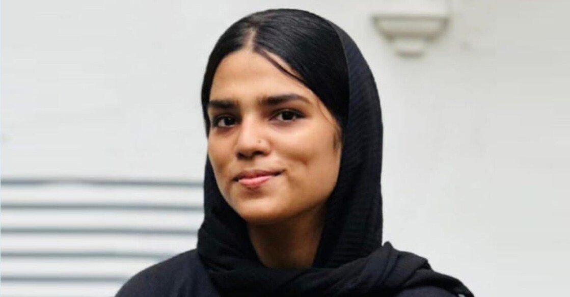 കോഴിക്കോട്ട് മിനിവാൻ സ്കൂട്ടറിലിടിച്ച് കോളജ് വിദ്യാർഥിനി മരിച്ചു; അപകടമുണ്ടായത് പരീക്ഷയ്ക്ക് പോകുമ്പോൾ