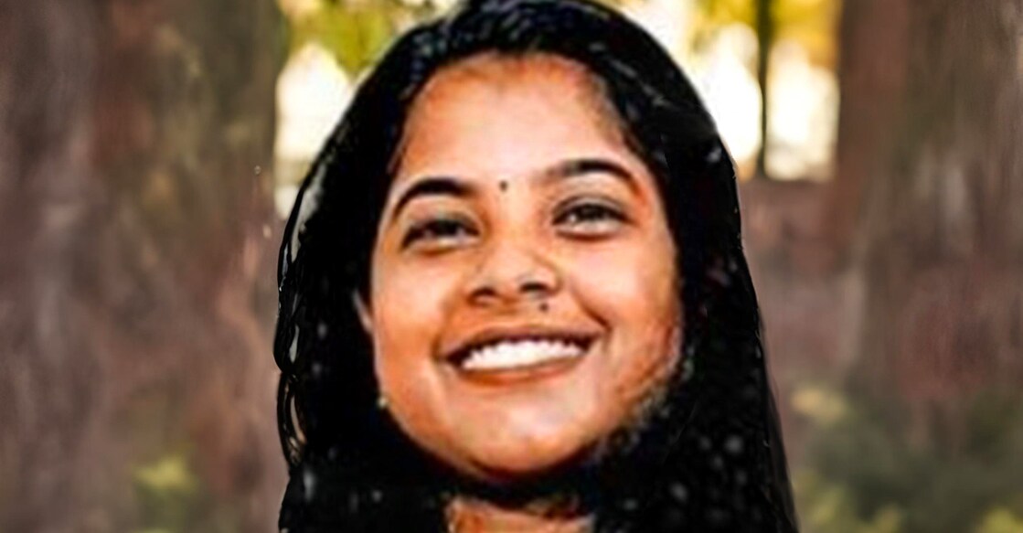 ഒടിഞ്ഞുവീണ മരക്കൊമ്പ് കാറിലേക്ക് തുളച്ചുകയറി മലപ്പുറം സ്വദേശിയായ യുവതിക്ക് ദാരുണാന്ത്യം; മരക്കൊമ്പ് വീണത് കണ്ടെയ്നർ ലോറി തട്ടി