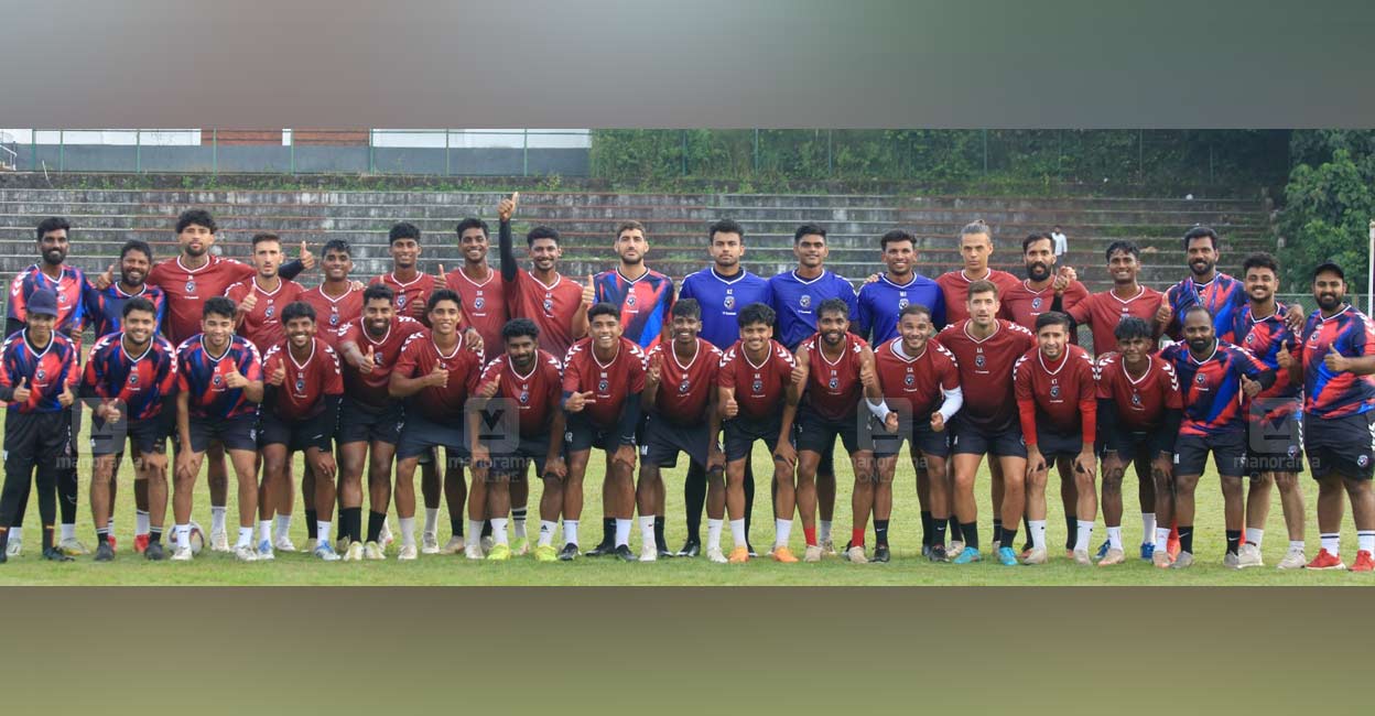 ആരവങ്ങളേ സാക്ഷി; ഇതാ മലപ്പുറം എഫ്സി: ടീമിനെ അവതരിപ്പിച്ചു