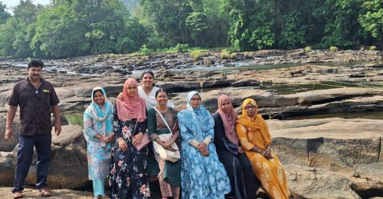 10 Malayalis Killed in Tragic Valparai Road Accident
