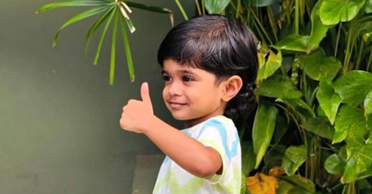മാതാവിനൊപ്പം സഞ്ചരിക്കവെ സ്കൂട്ടർ ഗുഡ്സ് ഓട്ടോയിലിടിച്ചു ...
