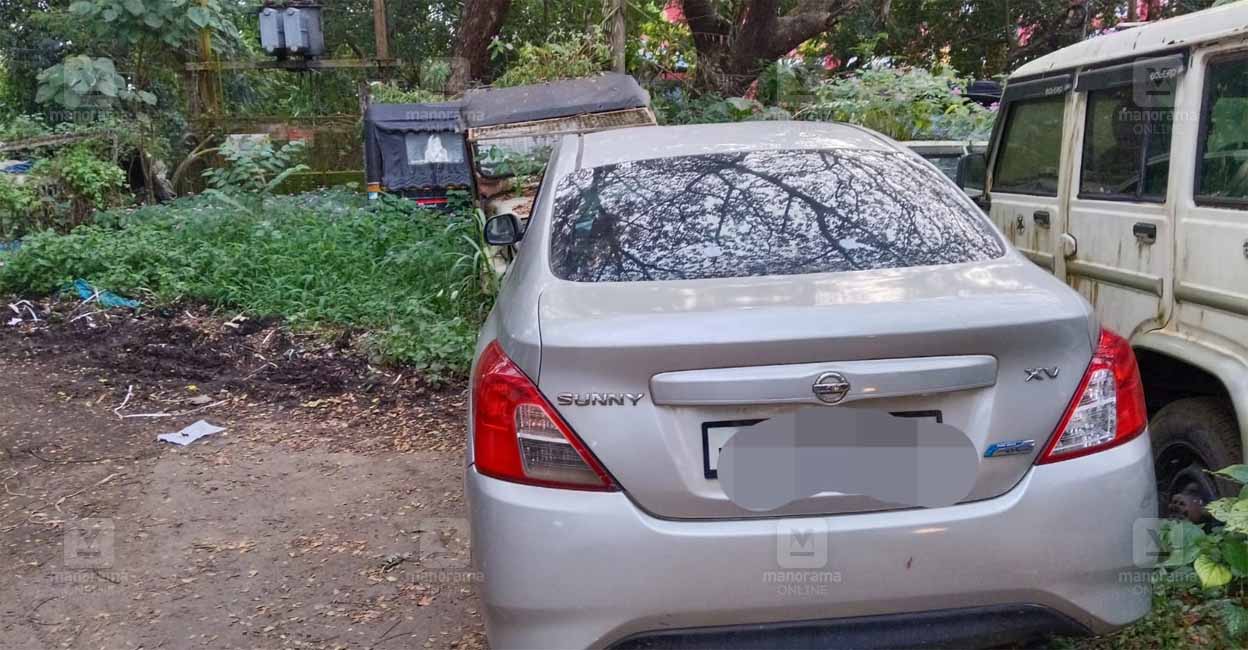 എംഡിഎംഎ പിടികൂടിയ കാർ. (ചിത്രം: മനോരമ)