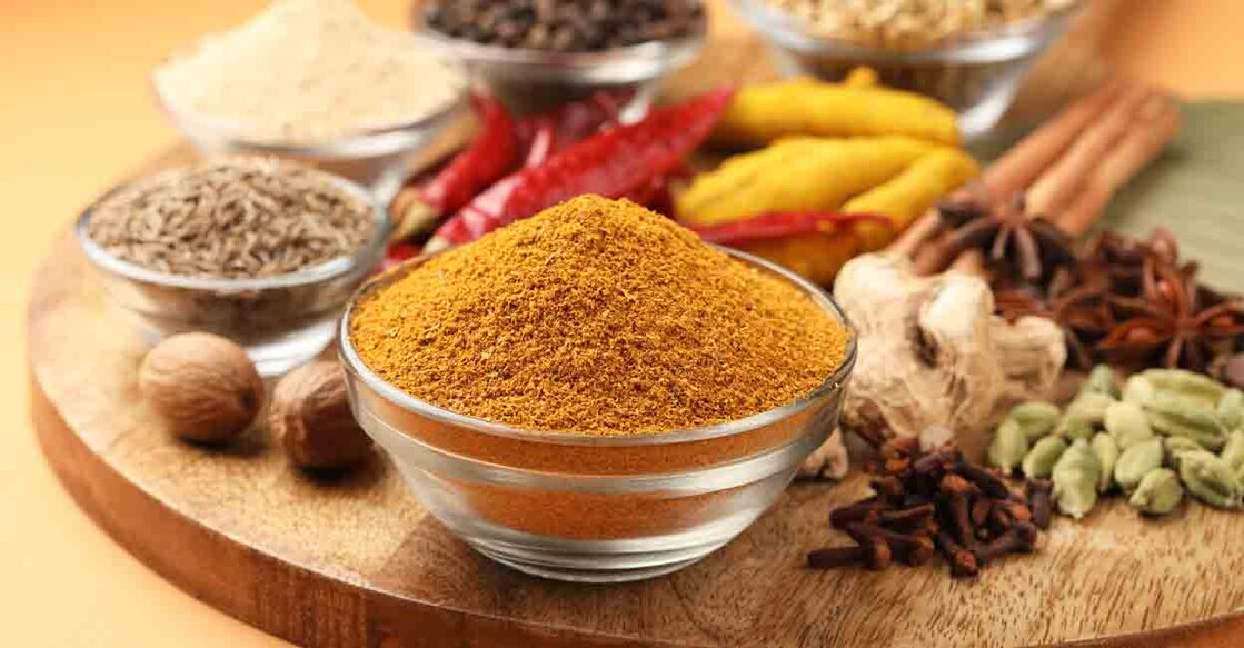 Masala Adding ഇതാണ് മസാലക്കൂട്ടിന്റെ സീക്രട്ട്; ഇനി ഇങ്ങനെ തയാറാക്കാം | Secret ...