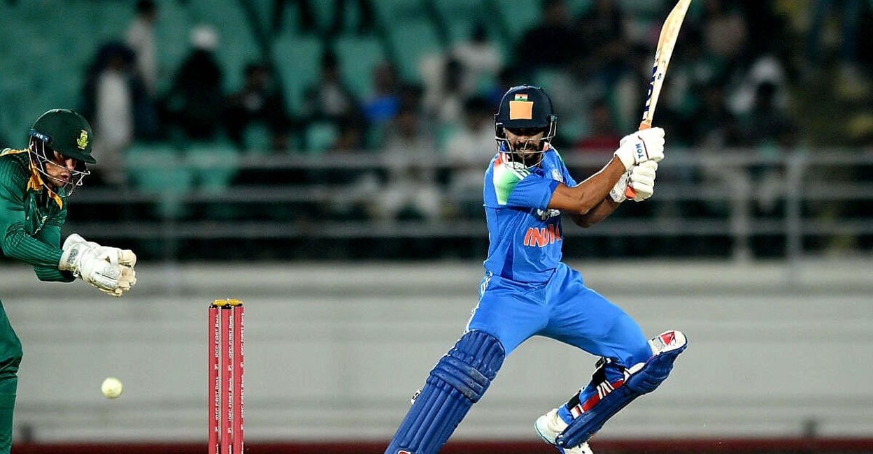 ഋതുരാജ് ഗെയ്ക്‌വാദിന് സെഞ്ചറി, 129 പന്തുകളിൽ 117 റൺസ്; ദക്ഷിണാഫ്രിക്കയെ തകർത്ത് ഇന്ത്യയ്ക്കു വിജയത്തുടക്കം