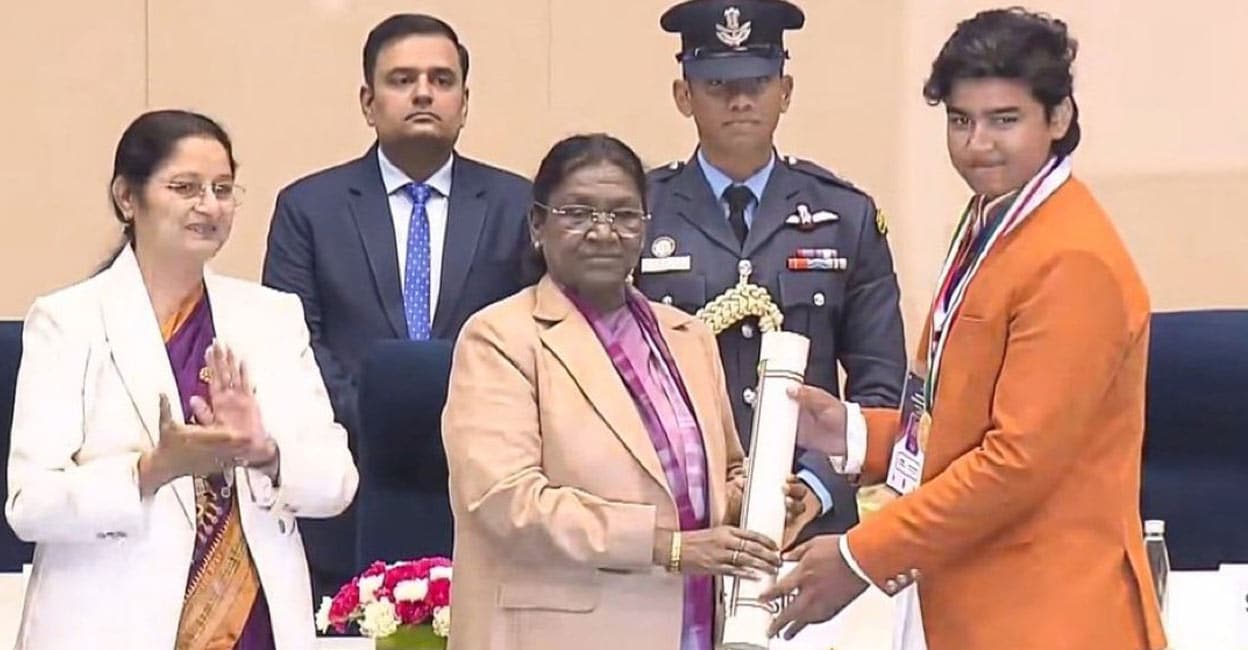 കുട്ടികൾക്കുള്ള ഏറ്റവും ഉയർന്ന ബഹുമതി; രാഷ്ട്രപതിയിൽനിന്ന് പുരസ്കാരം സ്വീകരിച്ച് വൈഭവ് സൂര്യവംശി– വിഡിയോ