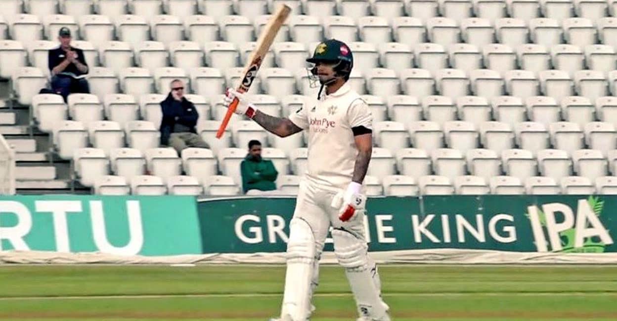 ഇംഗ്ലണ്ടിൽ തകർപ്പൻ ബാറ്റിങ് പ്രകടനം, പാക്ക് താരത്തിനൊപ്പം വിക്കറ്റ് നേട്ടം ആഘോഷിച്ച് ഇഷാൻ കിഷൻ- വിഡിയോ