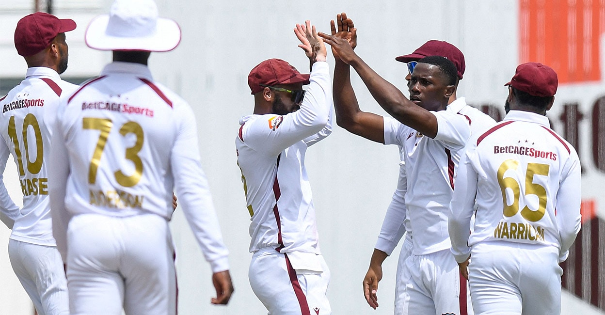 വിൻഡീസ് താരത്തിനെതിരെ ലൈംഗികപീഡന പരാതിയുമായി 11 സ്ത്രീകൾ; ഓസീസിനെതിരെ ഇപ്പോൾ കളിക്കുന്ന ടീമിൽ അംഗമെന്ന് റിപ്പോർട്ട്