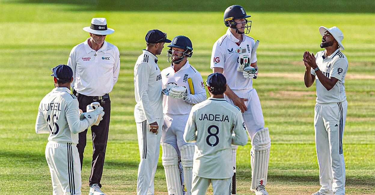 ആർച്ചറിന് ഇന്ത്യയുടെ 10–ാം വിക്കറ്റെടുത്തു പോയല്ലോ എന്ന വിഷമം, ഇംഗ്ലണ്ടിന് ബാറ്റിങ് താൽപര്യമില്ലായിരുന്നു: തുറന്നടിച്ച് കുംബ്ലെ