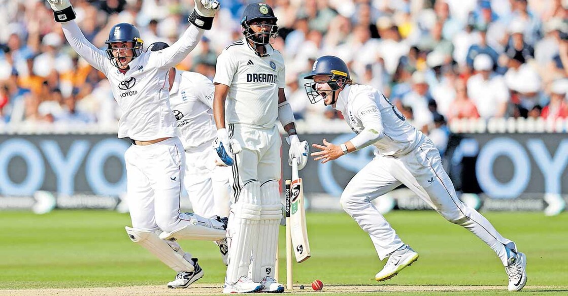 
മുഹമ്മദ് സിറാജിനെ പുറത്താക്കിയപ്പോൾ ഇംഗ്ലണ്ട് താരങ്ങളുടെ ആഹ്ലാദം