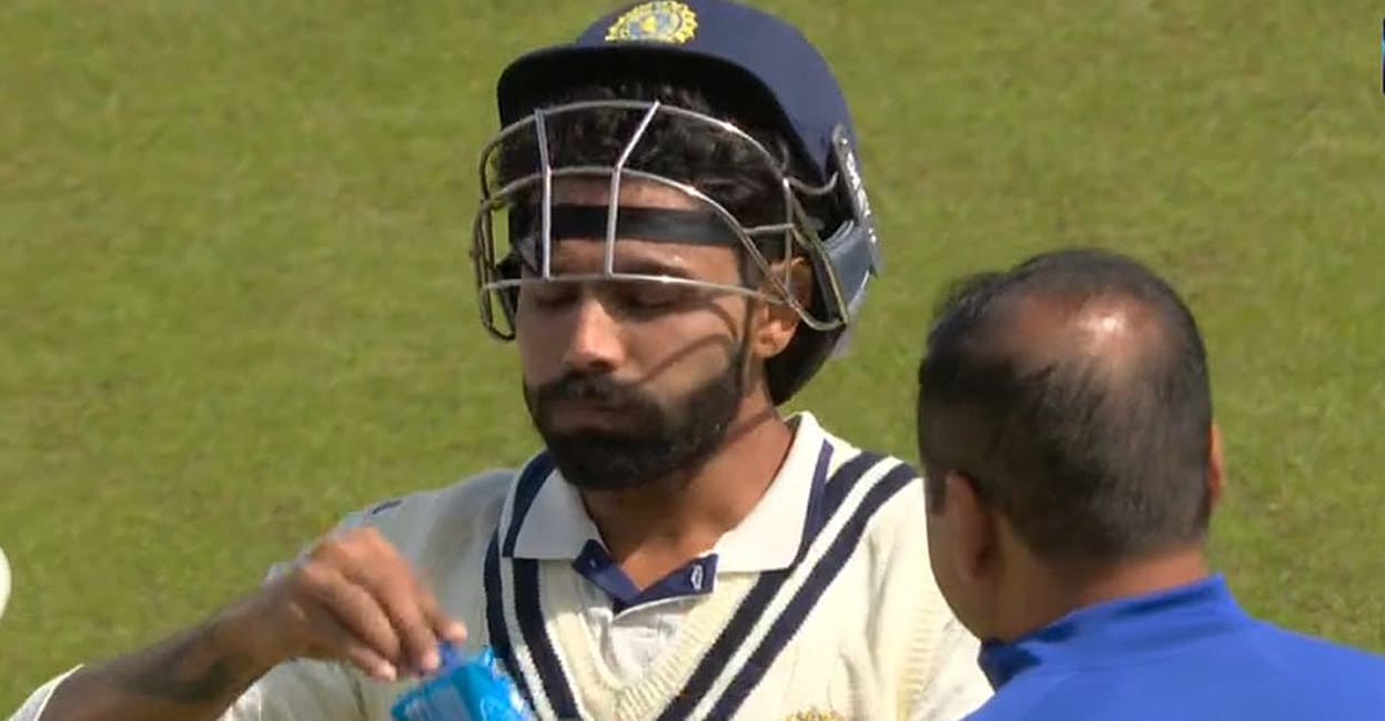 ‘ഇത്രയും പേർ വൻതുകയ്ക്ക് ടിക്കറ്റെടുത്ത് വന്നത് ഈ കോപ്രായം കാണാനല്ല’: ഇടയ്‌ക്കിടെയുള്ള ‘ബ്രേക്കി’ൽ ജഡേജയ്‌ക്ക് രൂക്ഷ വിമർശനം