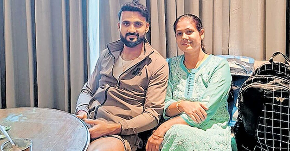 ആകാശ് ദീപ് സഹോദരി ജ്യോതിക്കൊപ്പം