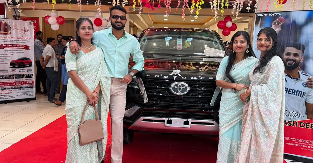 പുതിയ കാർ വാങ്ങിയ ഇന്ത്യൻ താരം ആകാശ്ദീപിന്റെ സന്തോഷത്തിൽ ‘കല്ലുകടി’; നിയമലംഘനത്തിന് നോട്ടിസ് നൽകി ഉത്തർപ്രദേശ് ഗതാഗത വകുപ്പ്