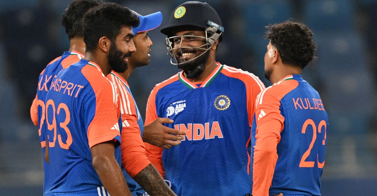 പാക്ക് പോരിന് മുൻപ് ഇന്ത്യൻ താരങ്ങള്‍ക്ക് ബ്രോങ്കോ ‘പരീക്ഷണം’, ടോപ് സ്കോററായി സഞ്ജു സാംസൺ?