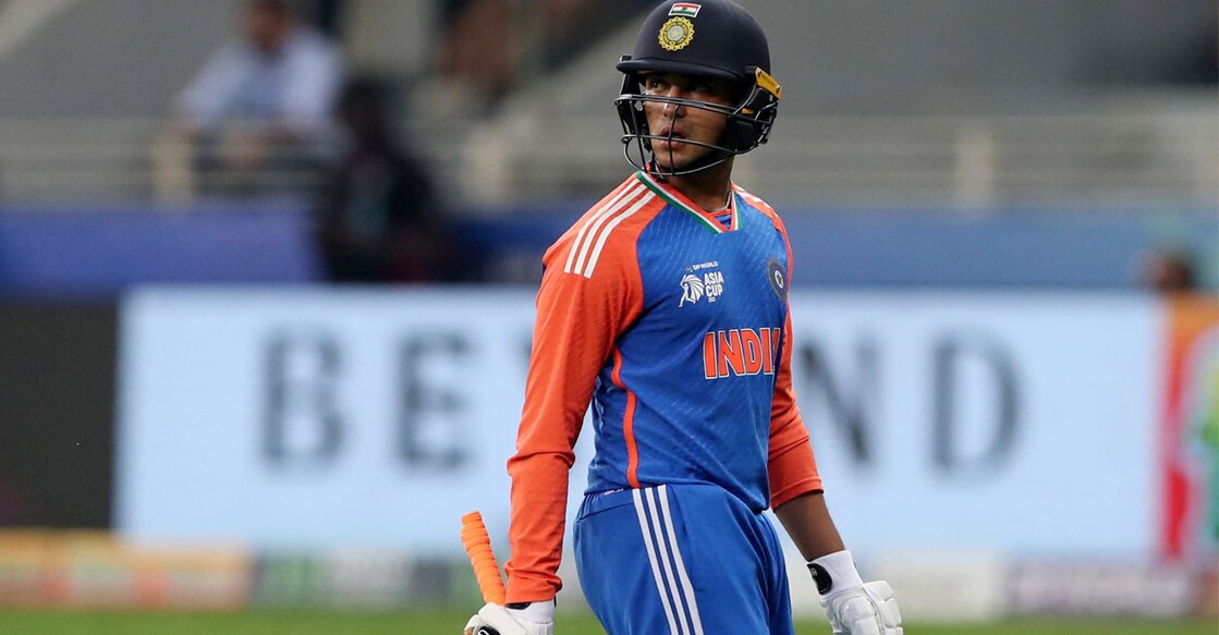 ഏഷ്യാകപ്പ് ഫൈനലിൽ പുറത്തായ അഭിഷേക്‌ ശർമായുടെ നിരാശ.   REUTERS/Satish Kumar