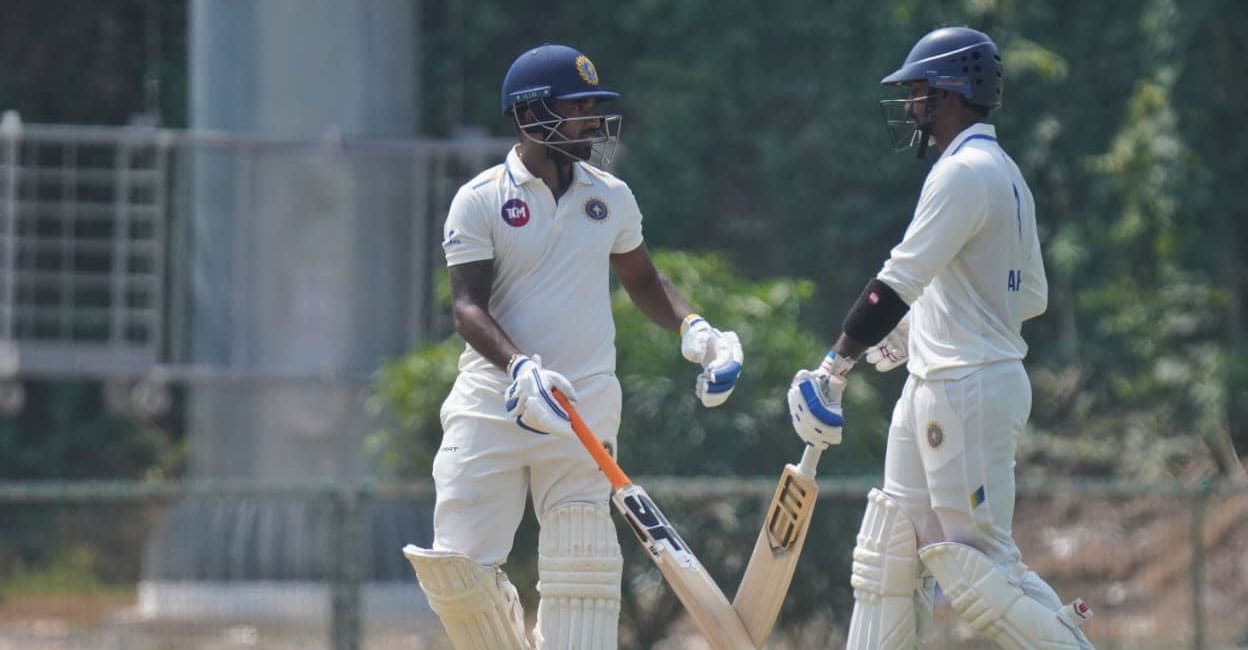 സച്ചിൻ ബേബിക്ക് രഞ്ജി ട്രോഫിയിൽ 6000 റൺസ്, കേരളത്തിന് കൂട്ടത്തകർച്ച, ചണ്ഡിഗഢിന് ലീഡ്