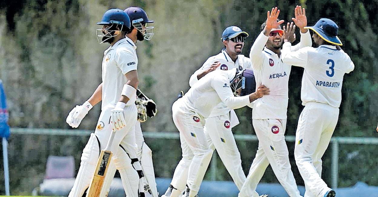 രഞ്ജി ട്രോഫി: ചണ്ഡിഗഡിനോടും തോറ്റ് കേരളം; പരാജയം ഇന്നിങ്സിനും 92 റൺസിനും