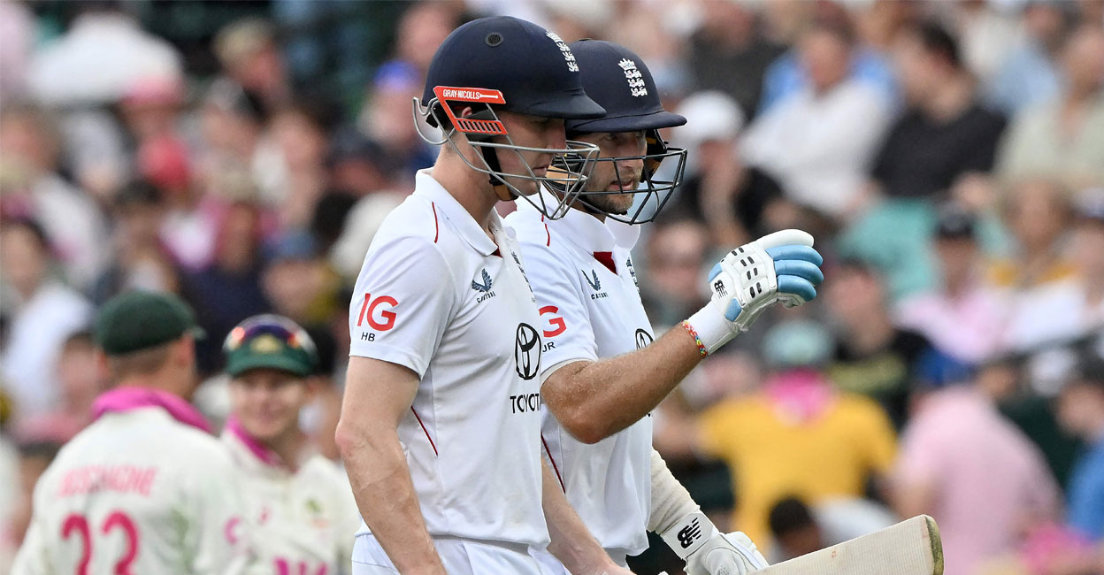 ‘റൂട്ട്’ കാണിച്ച് ബ്രൂക്ക്; കരകയറ്റി സെഞ്ചറി കൂട്ടുകെട്ട്; ആദ്യ ദിനം ഇംഗ്ലണ്ട് 3ന് 211