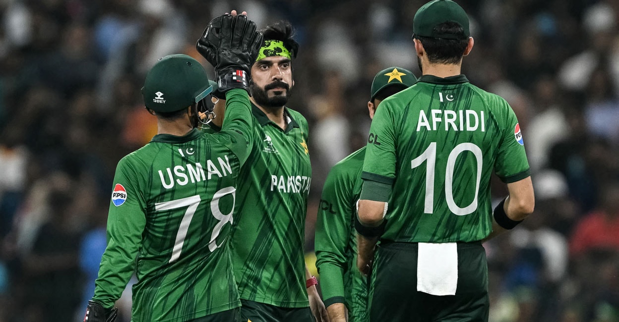 വിവാദ സ്പിന്നർക്ക് അരങ്ങേറ്റത്തിൽ മൂന്നു വിക്കറ്റ്, യുഎസിനെതിരെ 32 റൺസ് വിജയം സ്വന്തമാക്കി പാക്കിസ്ഥാൻ