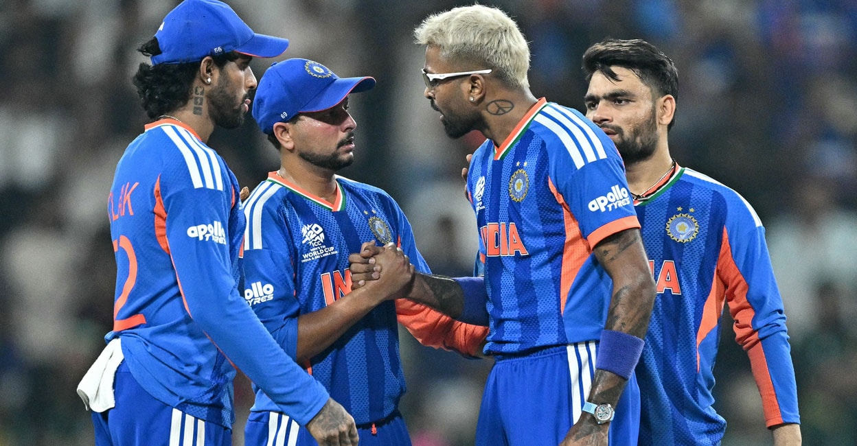 ജയം അവിടെ നിൽക്കട്ടെ, ക്യാച്ച് പാഴാക്കിയ കുൽദീപിനെ നിർത്തിപ്പൊരിച്ച് പാണ്ഡ്യ, ശകാരിച്ച് സൂര്യകുമാർ യാദവ്- വിഡിയോ