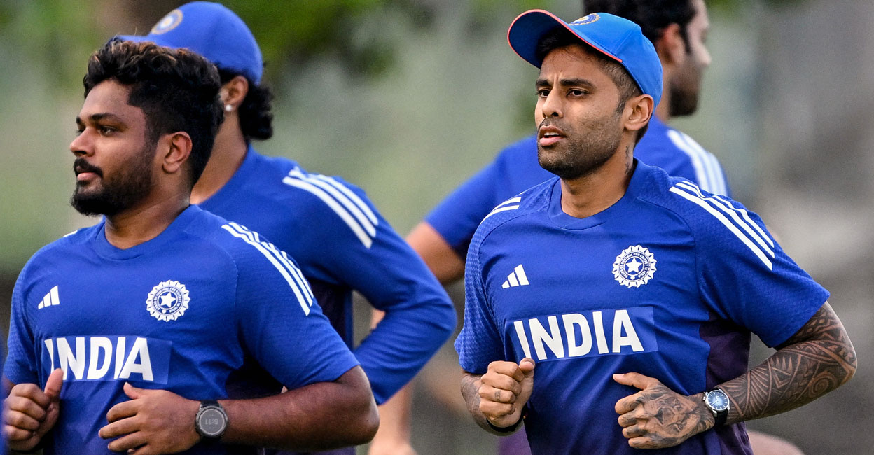 സ്പിന്നർമാരെ എങ്ങനെ നേരിടും? സഞ്ജു ബെഞ്ചിൽ ഉണ്ട്, പക്ഷേ...; പ്രതികരിച്ച് ഇന്ത്യൻ പരിശീലകൻ