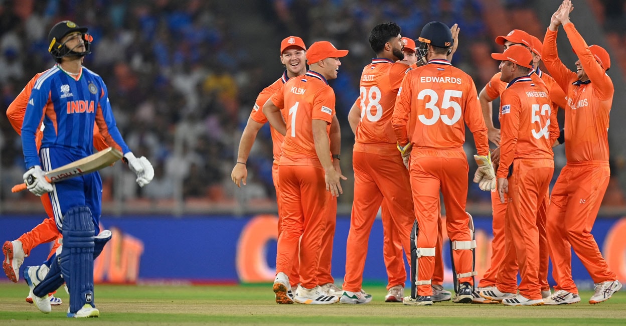 അഭിഷേകിന്റെ ദൗർബല്യം പുറത്ത്, വൺഡൗണിൽ തിലകിന്റെ മെല്ലെപ്പോക്ക്; പാർടൈം ഓഫ് സ്പിന്നർമാരെപ്പോലും ഭയക്കുന്ന ഇന്ത്യ!