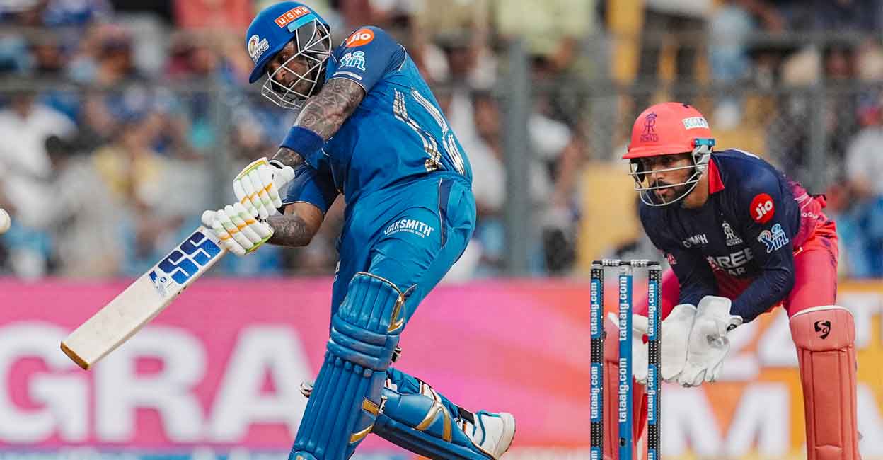 മുംബൈയ്‌ക്ക് ‘ബൈ’ പറഞ്ഞ് രാജസ്ഥാൻ; ‘റോയൽ’ ജയത്തോടെ പ്ലേഓഫിൽ; പഞ്ചാബ്, കൊൽക്കത്ത ടീമുകൾ പുറത്ത്