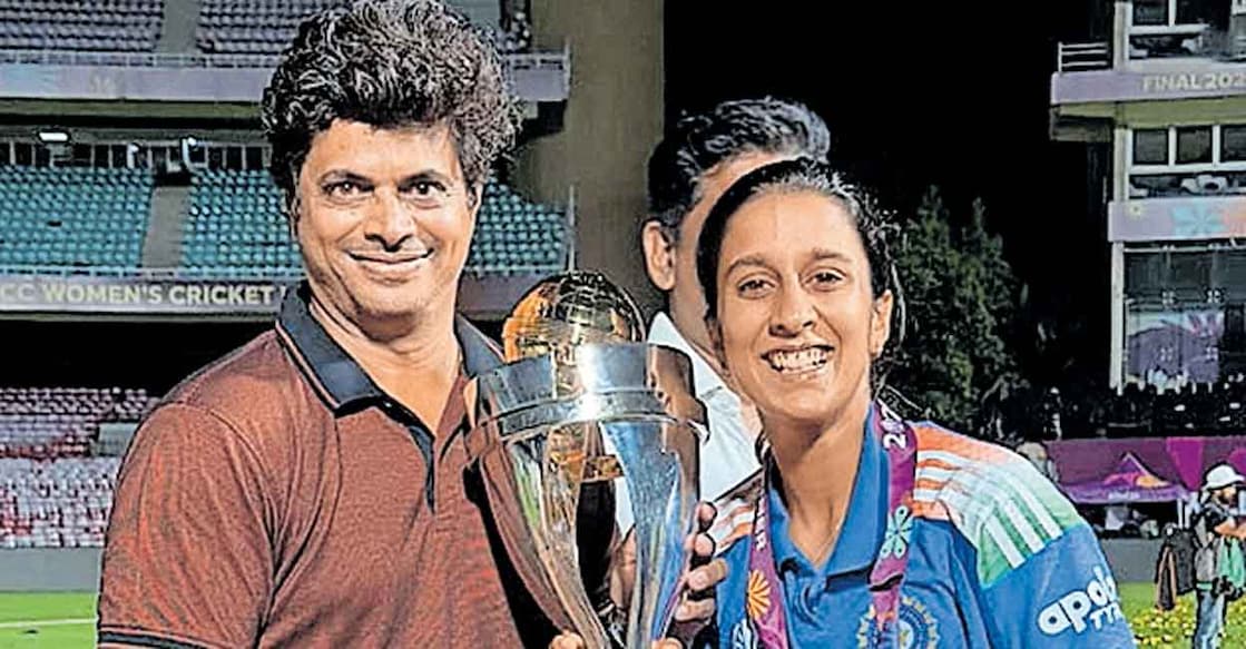 
പരിശീലകൻ പ്രശാന്ത് ഷെട്ടിക്കൊപ്പം ജമീമ റോഡ്രീഗ്സ് (ഫയൽ ചിത്രം).