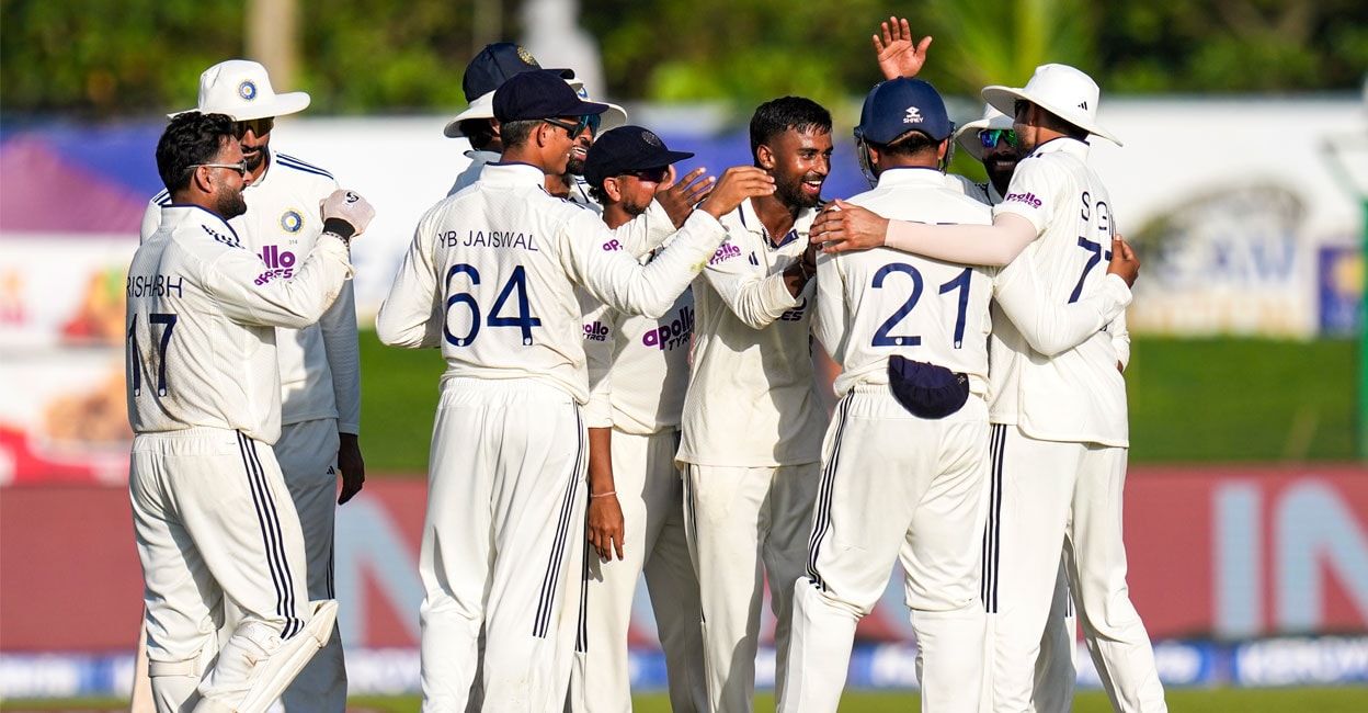 ഒരു ദിവസം ബാക്കി; വിജയത്തിലേക്ക് ഇന്ത്യയ്ക്ക് വേണ്ടത് ആറു വിക്കറ്റ്, ലങ്കയ്‌ക്ക് 289 റൺസ്; ‘ഗോൾ’ ആർക്ക്?