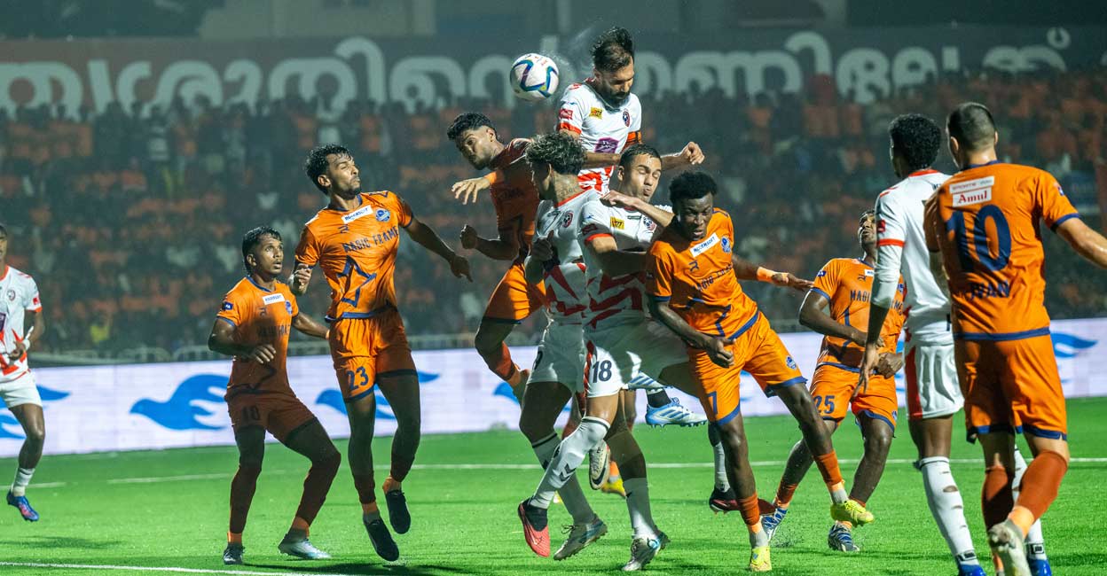 തൃശൂർ ഇനി ‘ഒന്നാമൻ’; സൂപ്പർ ലീഗ് കേരളയിൽ മലപ്പുറത്തിന് ആദ്യ തോൽവി (2–1)