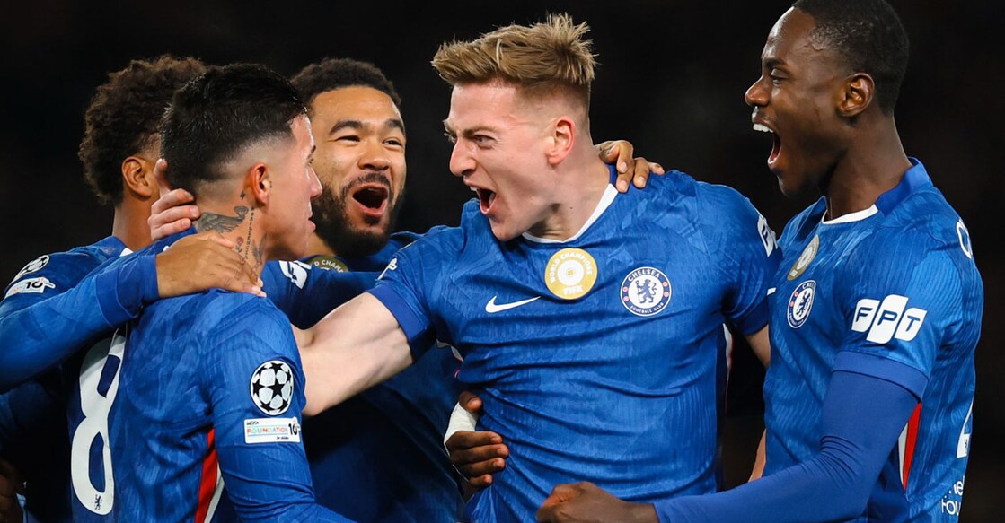 ഗോൾ നേട്ടം ആഘോഷിക്കുന്ന ചെൽസി താരങ്ങൾ