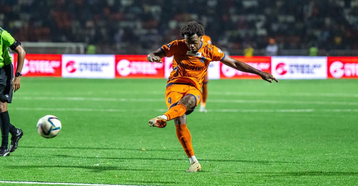 രണ്ടാം സെമിയിൽ മലപ്പുറത്തെ വീഴ്ത്തി തൃശൂർ, മാർക്കസ് ജോസഫിന് ഹാട്രിക്; എസ്‌എൽകെയിൽ തൃശൂർ vs കണ്ണൂർ ഫൈനൽ