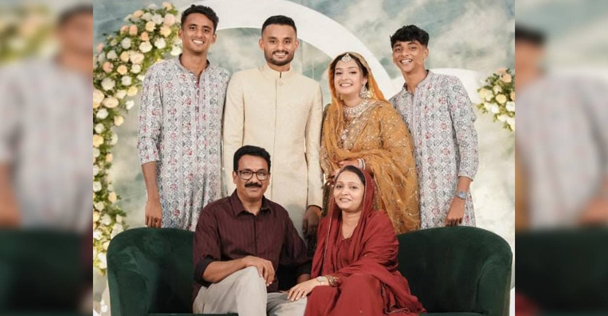 പൊക്കമുള്ള പെൺകുട്ടിയെ വിവാഹം കഴിക്കണം, മൈതാനത്തിനടുത്ത് വീടു വേണം: ഉവൈസിന്റെ പിതാവിന്റെ വിയർപ്പുവഴികളിലൂടെ...