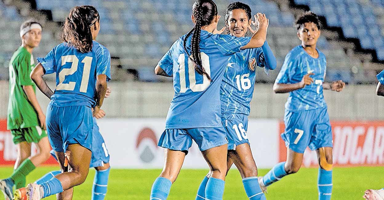 അണ്ടർ 20 ഏഷ്യൻ കപ്പിൽ ഇന്ത്യൻ വനിതകൾക്ക് ‌വൻ വിജയം; എതിരില്ലാത്ത 7 ഗോളുകൾക്ക് തുർക്ക്‌മെനിസ്ഥാനെ വീഴ്ത്തി