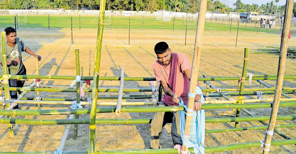 കുഴി നിറഞ്ഞ ഗ്രൗണ്ട്, മുളകൊണ്ടുള്ള ഗാലറി: സന്തോഷ് ട്രോഫി ഫുട്ബോളിന് ‘ഒരുങ്ങി’ അസം; ടൂർണമെന്റിന് നാളെ തുടക്കം