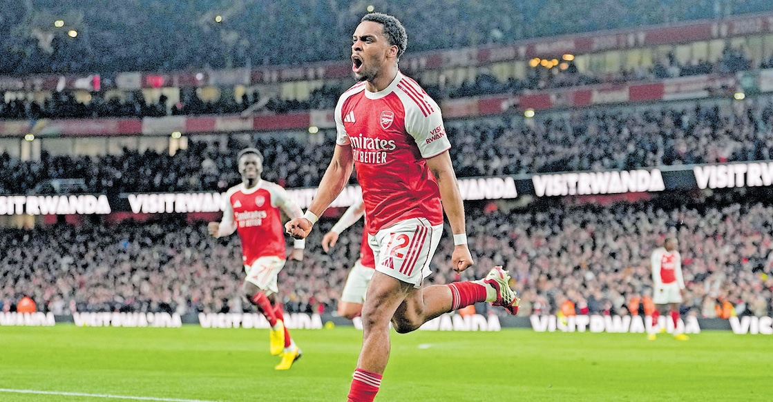 ആർസനലിന്റെ വിജയഗോൾ നേടിയ  യൂറിയൻ ടിംബറിന്റെ ആഹ്ലാദം. 

