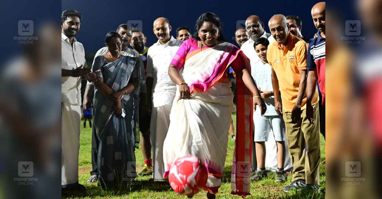 ‘ഗെയിം ഓൺ, ഡ്രഗ്സ് ഓഫ്’ എന്ന ജനകീയ ക്യാംപെയിന് തുടക്കം; ഫിഫ ലോകകപ്പ് മത്സരങ്ങൾ സൗജന്യമായി ബിഗ് സ്ക്രീനിൽ കാണാം